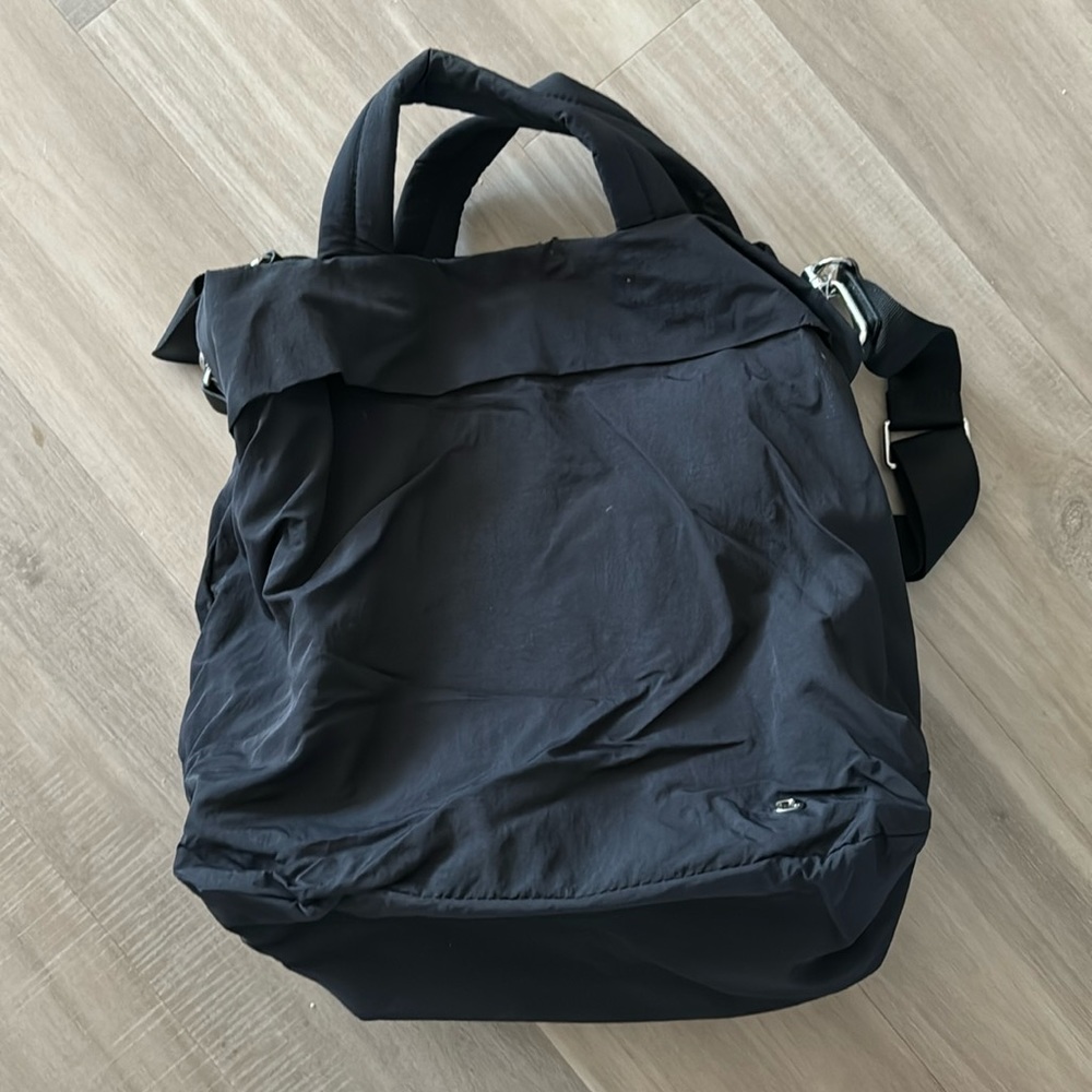 Lululemon On My Level Bag 2.0 19L Black